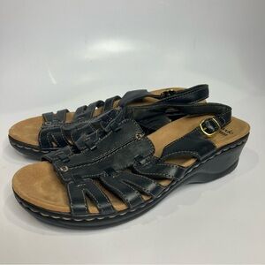 Clarks black sling back sandals women’s size 8 casual cottagecore minimalist